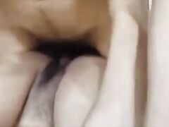 Domestic AV high-definition plot in the fan's house to lie and trick my sister to change clothes to avoid being found by the family who is plump and unconcealed creampie super exciting Mandarin dialogue 1080P original version